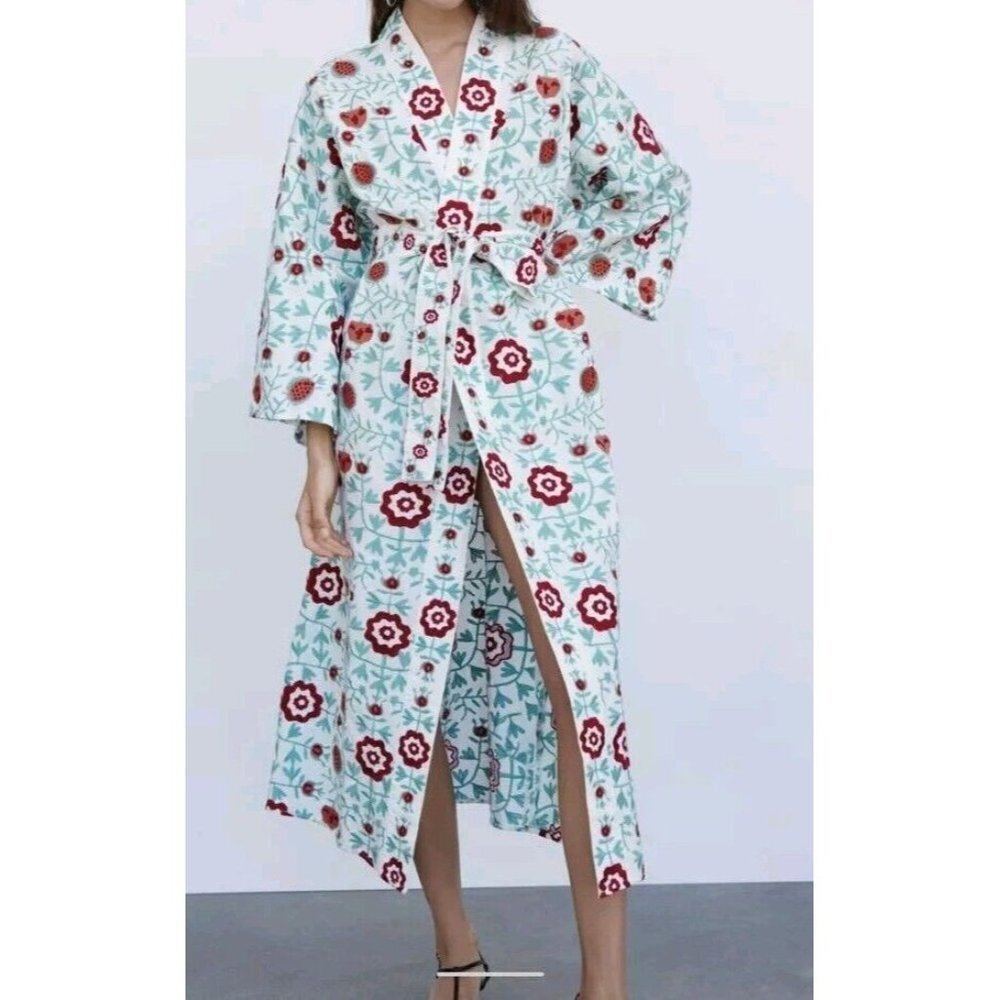 ZARA NEW EMBROIDERED KIMONO BELTED LIMITED EDITION SIZE M-L Women's